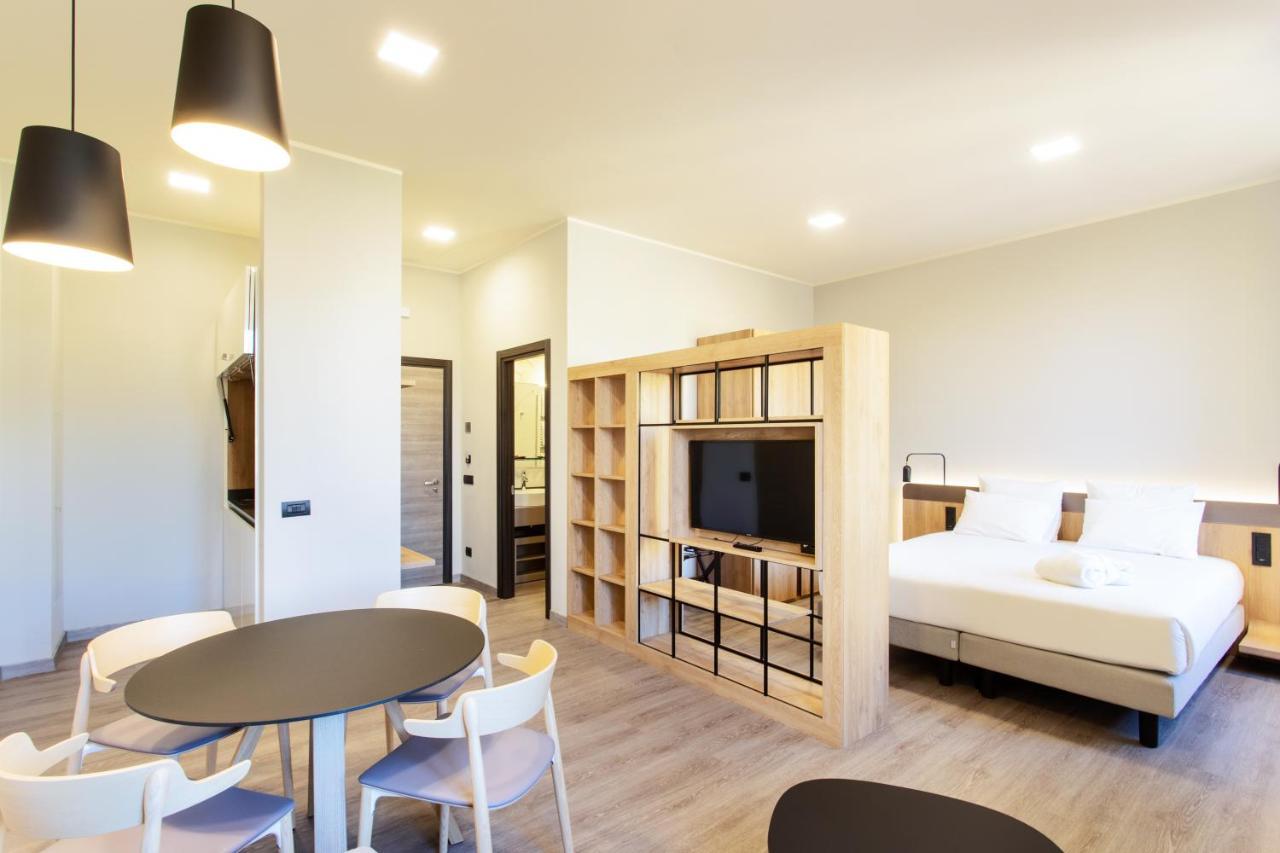 Palazzo Le Poste - Suite And Apartments 帕爾馬 外观 照片